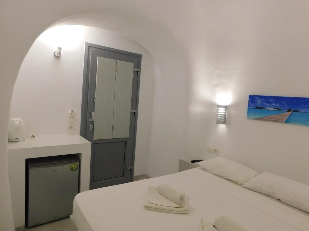 Calm Center Rooms Φηρά Εξωτερικό φωτογραφία