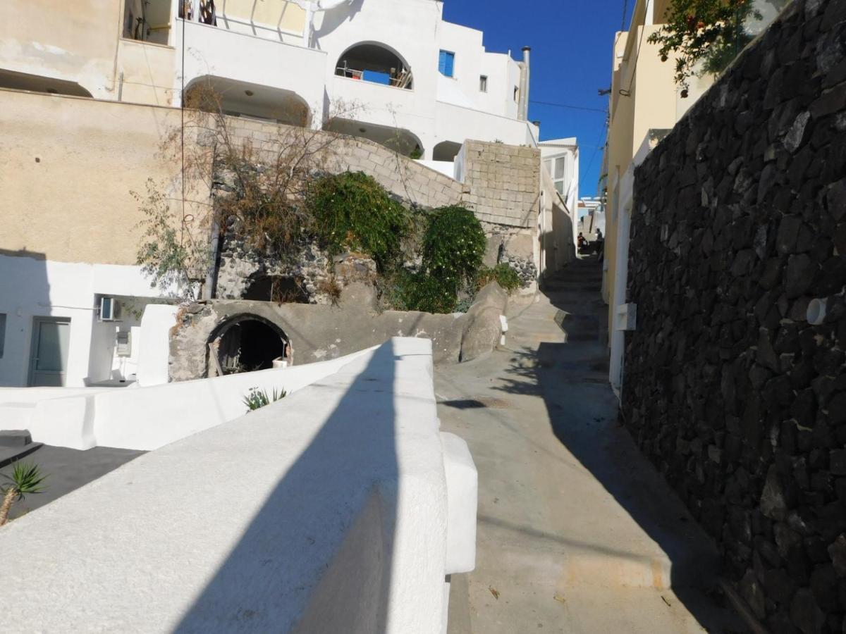 Calm Center Rooms Φηρά Εξωτερικό φωτογραφία
