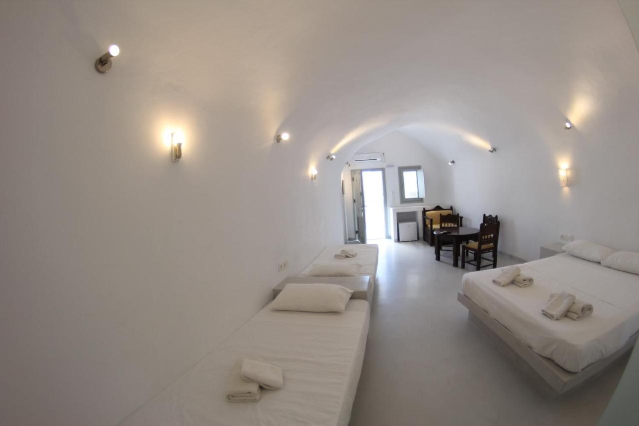 Calm Center Rooms Φηρά Εξωτερικό φωτογραφία