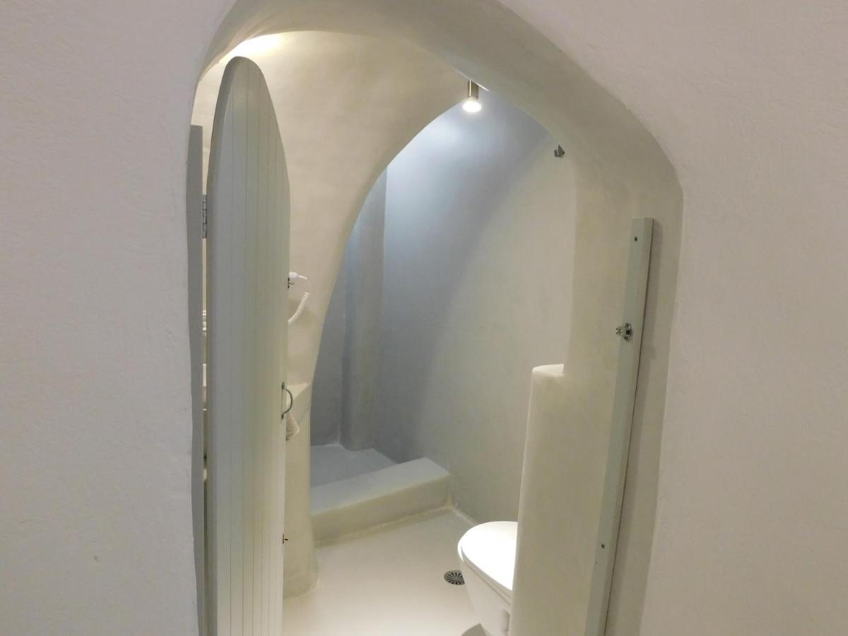 Calm Center Rooms Φηρά Εξωτερικό φωτογραφία